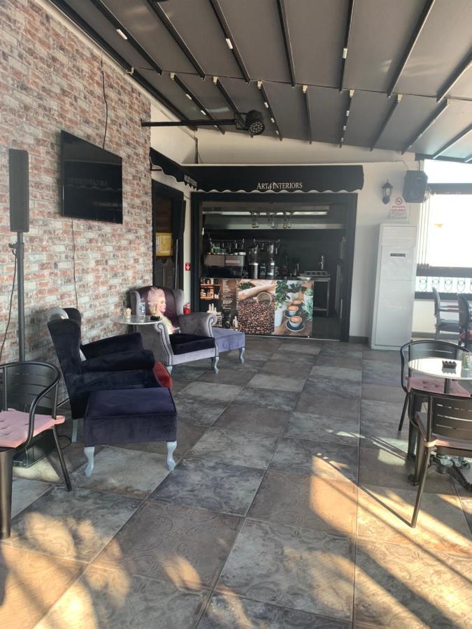 Art & Interiors 호텔 검벳 외부 사진